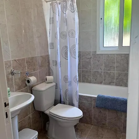 Breeze شقة ارغاكه